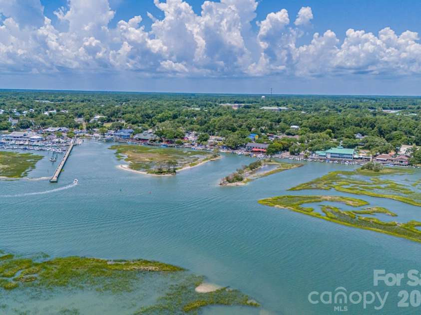 1000 Sennema Circle, Myrtle Beach, SC 29588.  MLS# CAR4407826, YatesRealty ID 47818. Murrell's Inlet