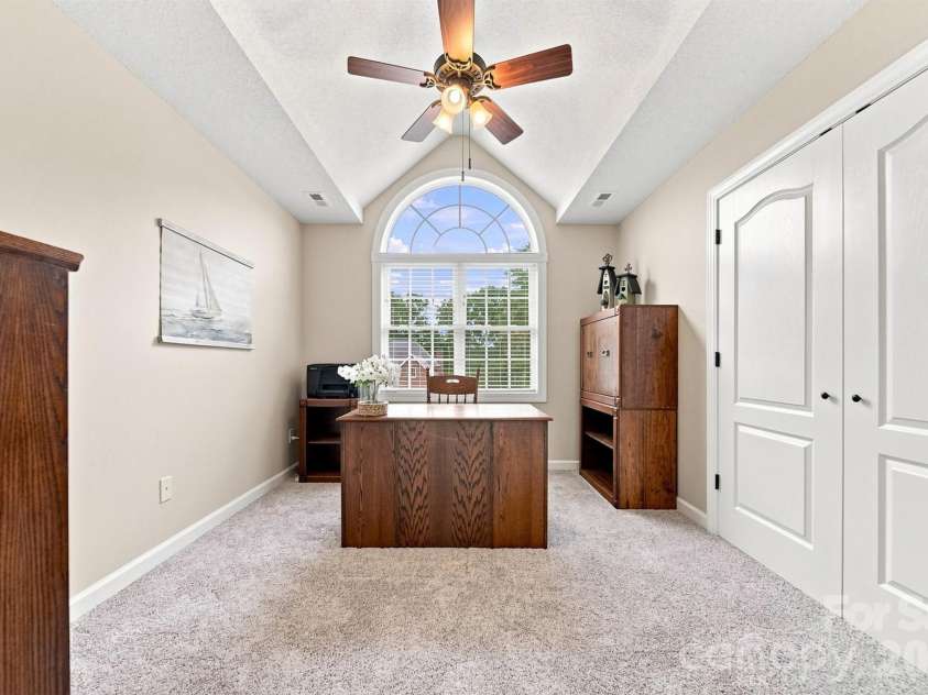 6011 Dockside Drive, Hickory, NC 28601.  MLS# CAR4419004, YatesRealty ID 47819. 