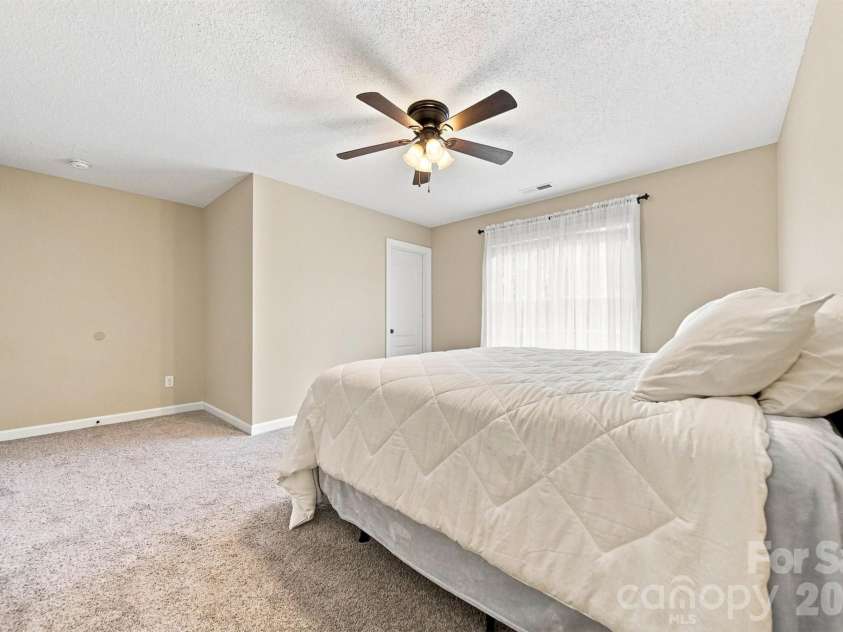 6011 Dockside Drive, Hickory, NC 28601.  MLS# CAR4419004, YatesRealty ID 47819. 