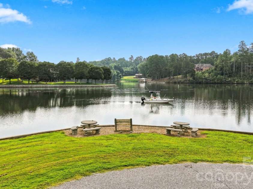 6011 Dockside Drive, Hickory, NC 28601.  MLS# CAR4419004, YatesRealty ID 47819. 