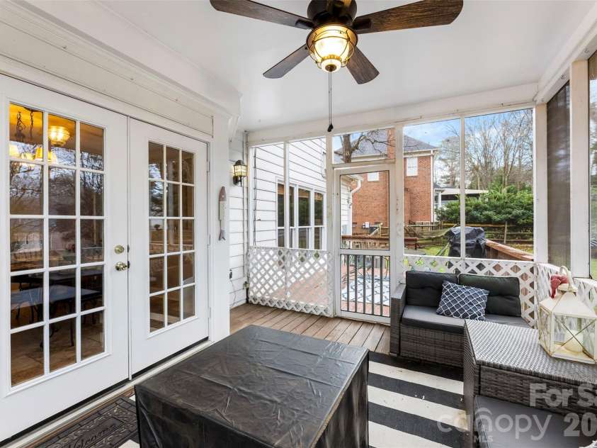 10318 Hollybrook Drive, Charlotte, NC 28277.  MLS# CAR4334718, YatesRealty ID 4782. 