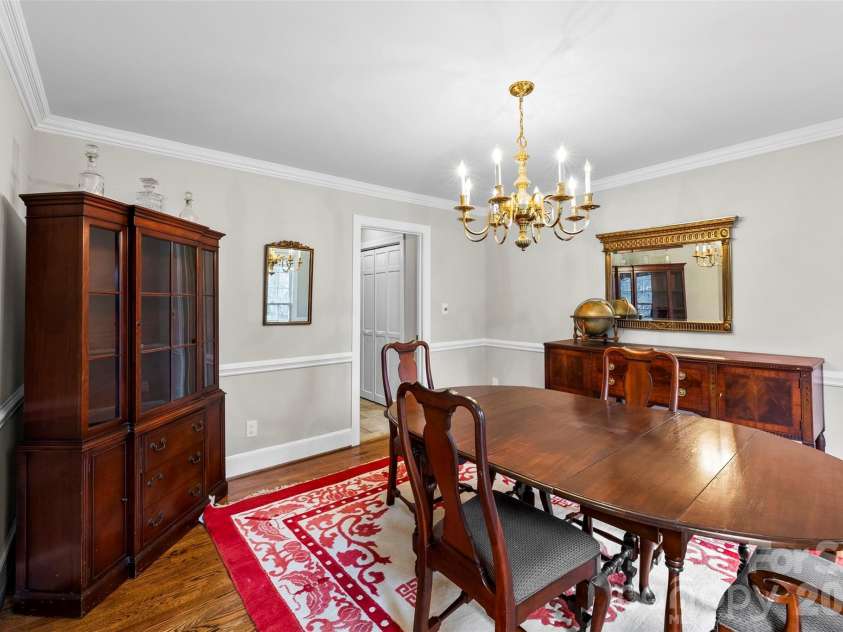 10318 Hollybrook Drive, Charlotte, NC 28277.  MLS# CAR4334718, YatesRealty ID 4782. Dining Room