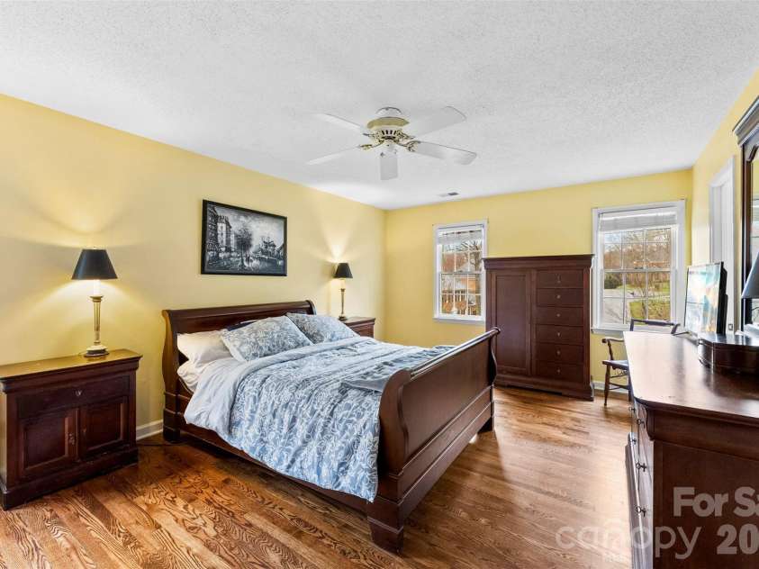 10318 Hollybrook Drive, Charlotte, NC 28277.  MLS# CAR4334718, YatesRealty ID 4782. Primary Bedroom