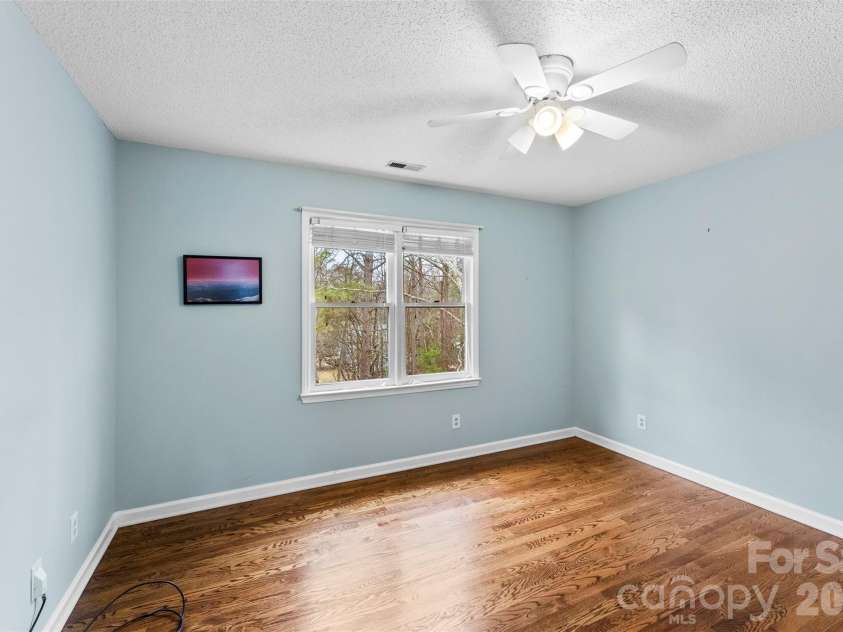10318 Hollybrook Drive, Charlotte, NC 28277.  MLS# CAR4334718, YatesRealty ID 4782. Secondary Bedroom