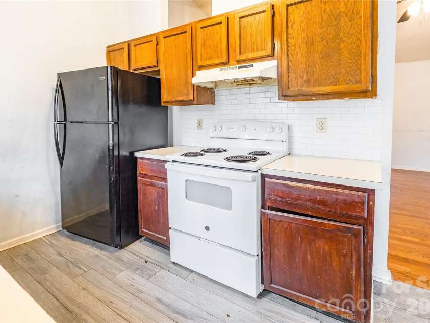 3552 Braewick Place, Charlotte, NC 28227.  MLS# CAR4418697, YatesRealty ID 47820. Kitchen