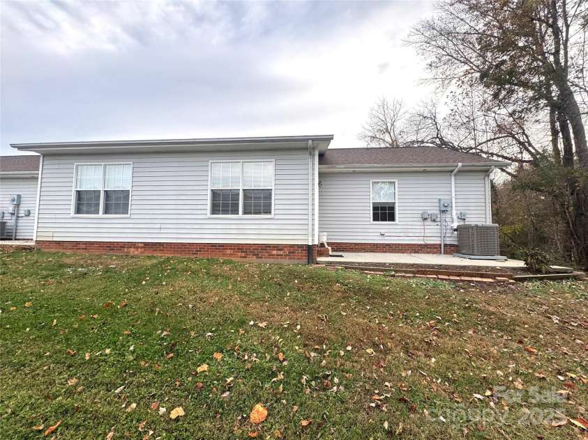 117 24th Street, Hickory, NC 28601.  MLS# CAR4321877, YatesRealty ID 47821. Back of townhome