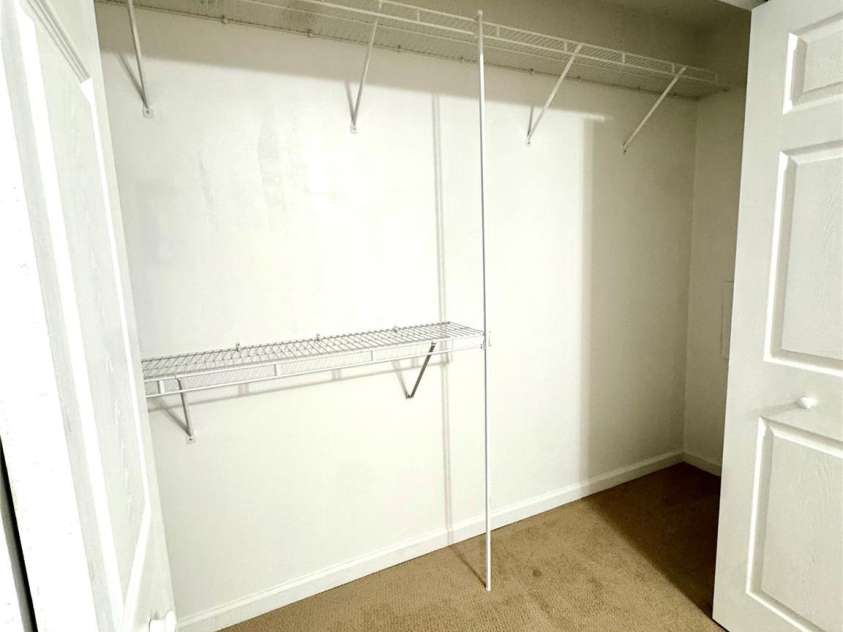 117 24th Street, Hickory, NC 28601.  MLS# CAR4321877, YatesRealty ID 47821. Large Closet
