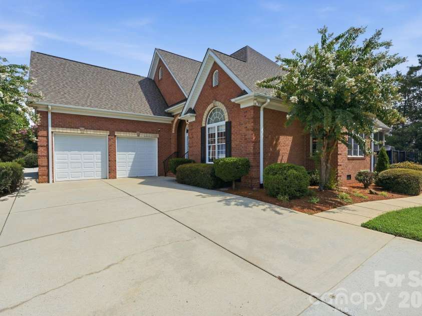 708 King Fredrick Lane, Concord, NC 28027.  MLS# CAR4419658, YatesRealty ID 47822. 