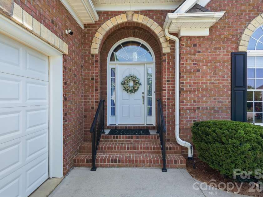708 King Fredrick Lane, Concord, NC 28027.  MLS# CAR4419658, YatesRealty ID 47822. 