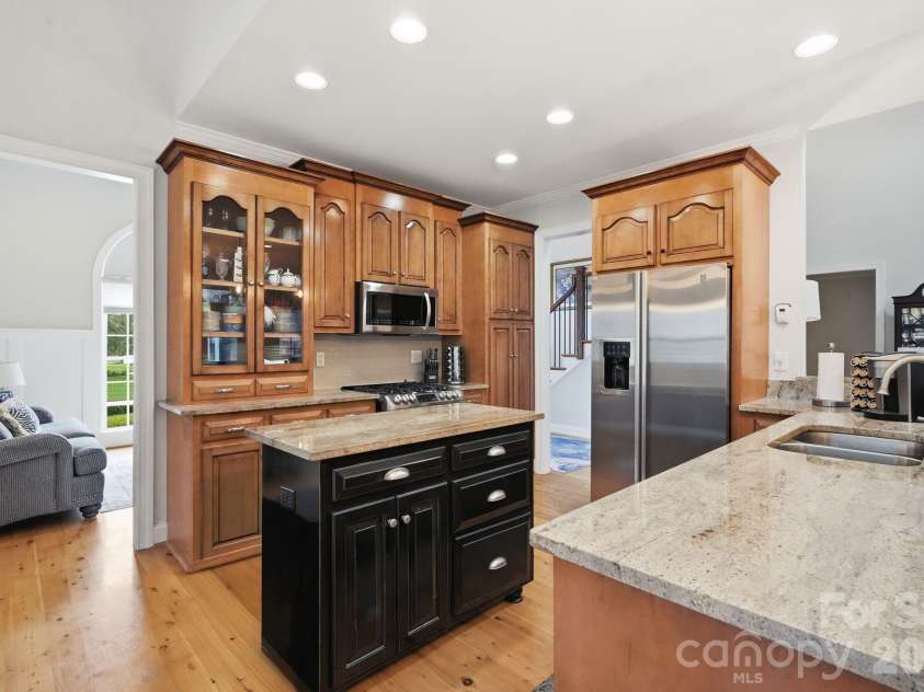 708 King Fredrick Lane, Concord, NC 28027.  MLS# CAR4419658, YatesRealty ID 47822. 