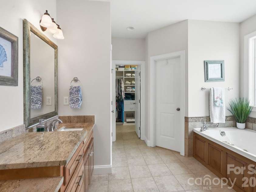 708 King Fredrick Lane, Concord, NC 28027.  MLS# CAR4419658, YatesRealty ID 47822. 