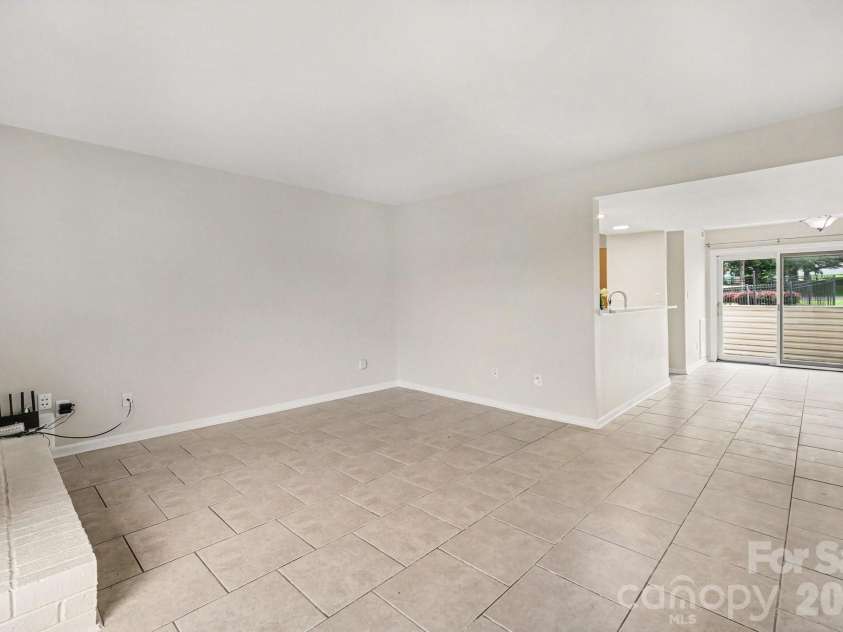 11009 Carmel Crossing Road, Charlotte, NC 28226.  MLS# CAR4408434, YatesRealty ID 47823. View from front entrance