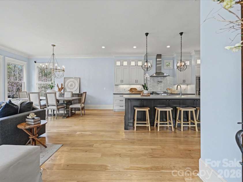 1111 Pierce Street, Charlotte, NC 28203.  MLS# CAR4355929, YatesRealty ID 4783. 