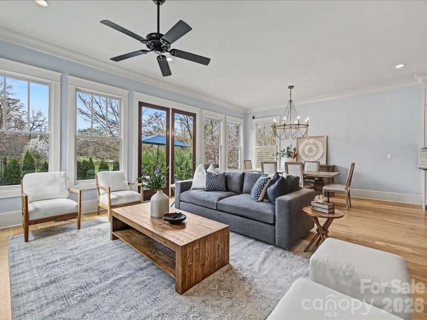1111 Pierce Street, Charlotte, NC 28203.  MLS# CAR4355929, YatesRealty ID 4783. 