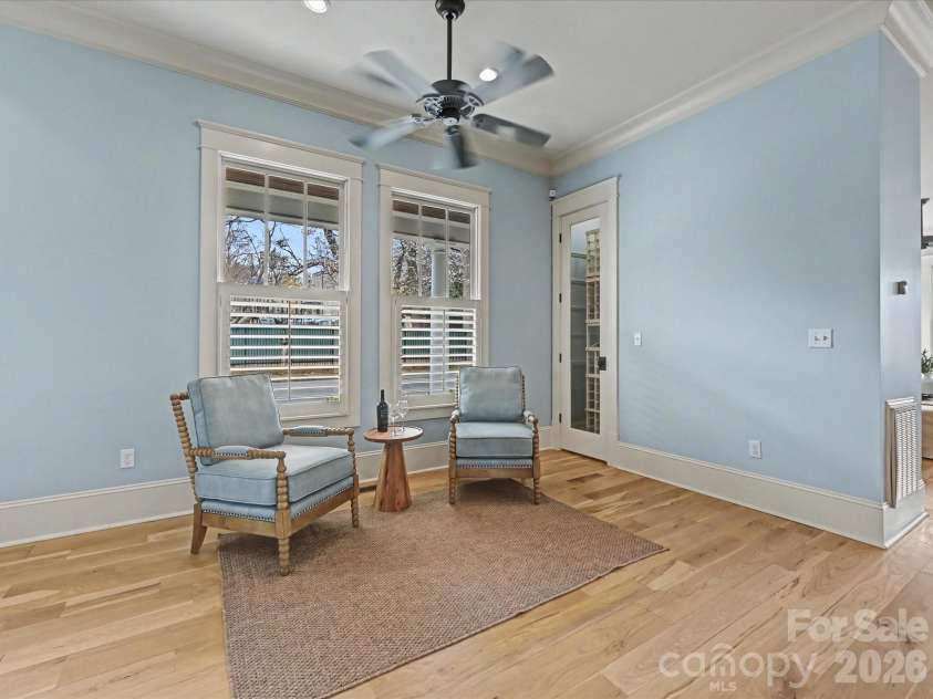 1111 Pierce Street, Charlotte, NC 28203.  MLS# CAR4355929, YatesRealty ID 4783. 