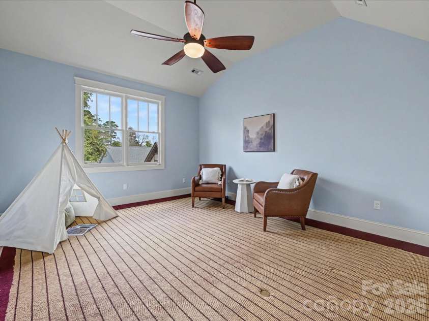1111 Pierce Street, Charlotte, NC 28203.  MLS# CAR4355929, YatesRealty ID 4783. 