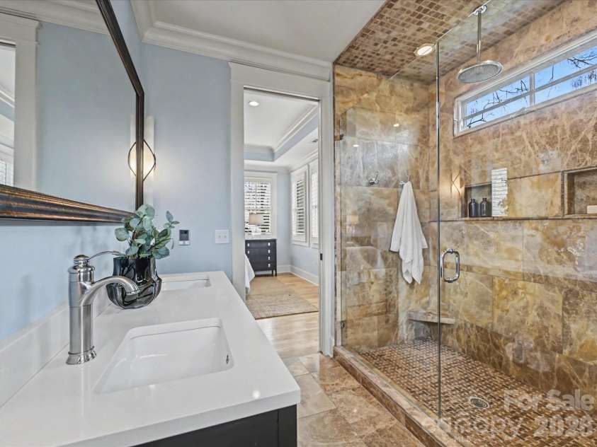 1111 Pierce Street, Charlotte, NC 28203.  MLS# CAR4355929, YatesRealty ID 4783. 