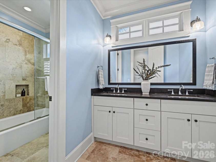 1111 Pierce Street, Charlotte, NC 28203.  MLS# CAR4355929, YatesRealty ID 4783. 