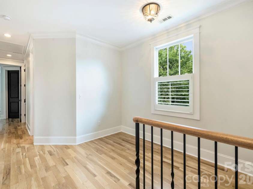 1111 Pierce Street, Charlotte, NC 28203.  MLS# CAR4430434, YatesRealty ID 4783. 