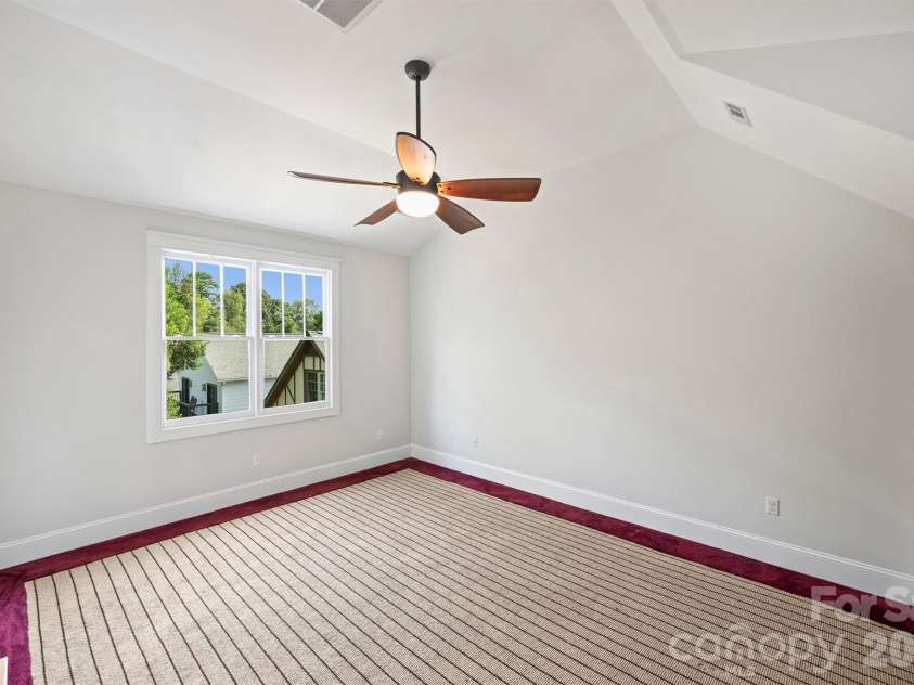 1111 Pierce Street, Charlotte, NC 28203.  MLS# CAR4430434, YatesRealty ID 4783. 
