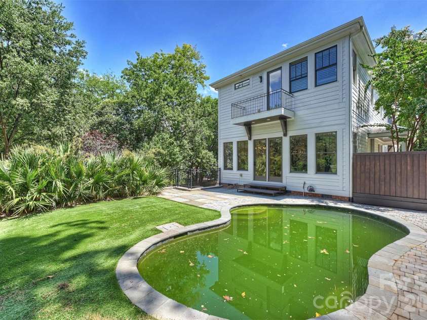 1111 Pierce Street, Charlotte, NC 28203.  MLS# CAR4430434, YatesRealty ID 4783. 