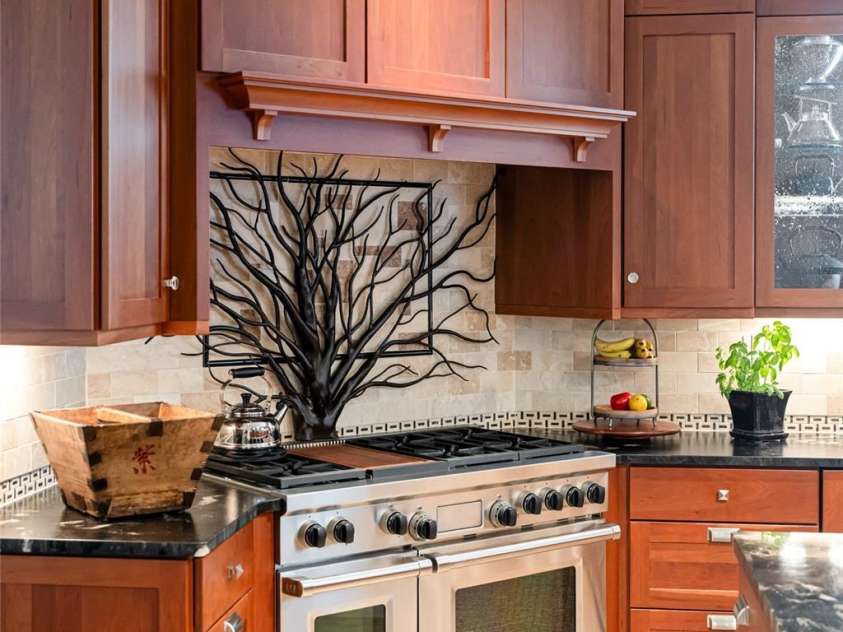 365 Sherwood Drive, Flat Rock, NC 28731.  MLS# CAR4235588, YatesRealty ID 4783. 