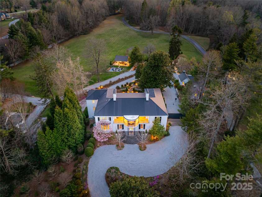 365 Sherwood Drive, Flat Rock, NC 28731.  MLS# CAR4235588, YatesRealty ID 4783. 