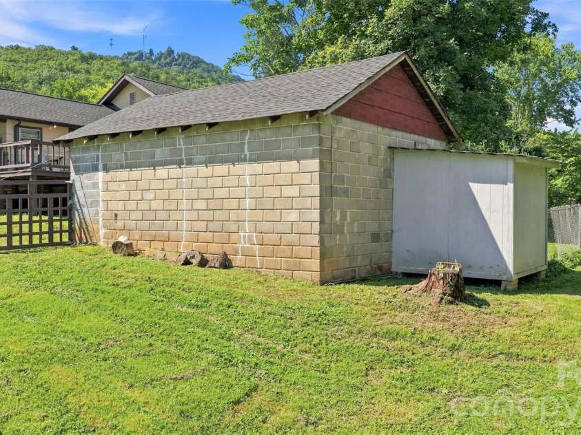 3803 Cook Road, Valdese, NC 28690.  MLS# CAR4416950, YatesRealty ID 47833. 