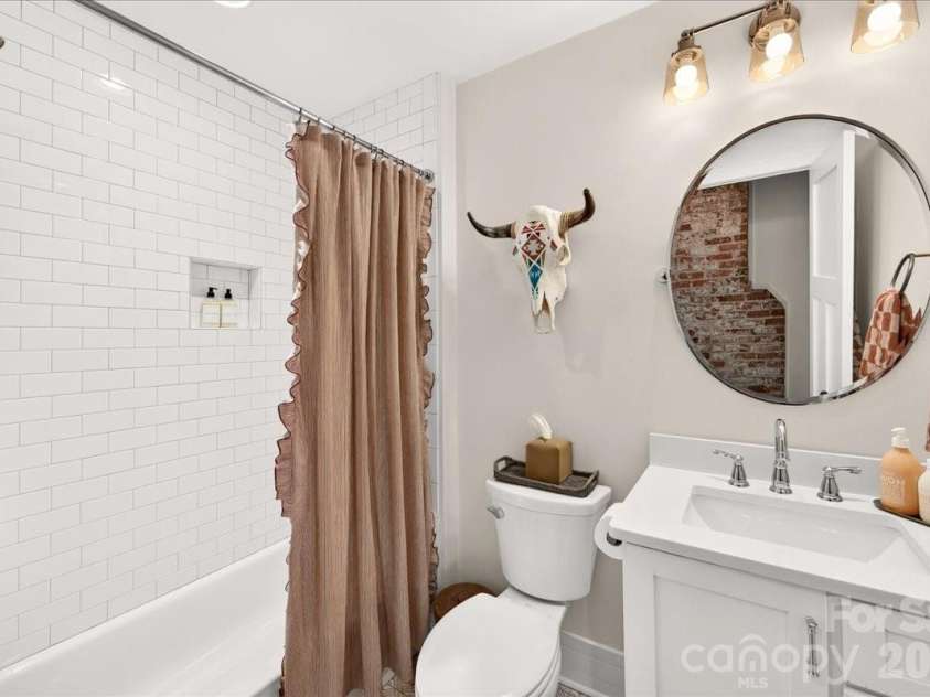 3020 Holt Street, Charlotte, NC 28205.  MLS# CAR4414227, YatesRealty ID 47834. Hall bath