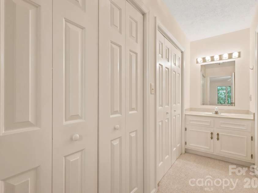 765 Oak Ridge Drive, Boone, NC 28607.  MLS# CAR4419667, YatesRealty ID 47836. 