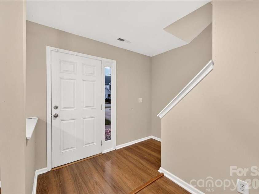 2507 Anna Garrison Road, Charlotte, NC 28206.  MLS# CAR4419661, YatesRealty ID 47837. 