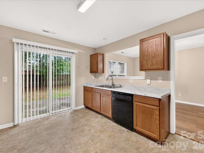 2507 Anna Garrison Road, Charlotte, NC 28206.  MLS# CAR4419661, YatesRealty ID 47837. 
