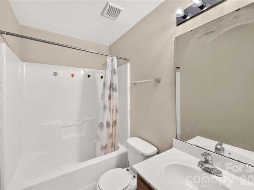 2507 Anna Garrison Road, Charlotte, NC 28206.  MLS# CAR4419661, YatesRealty ID 47837. 
