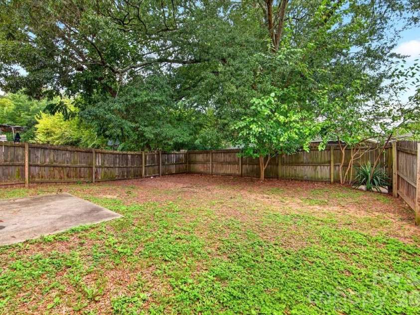 2507 Anna Garrison Road, Charlotte, NC 28206.  MLS# CAR4419661, YatesRealty ID 47837. 