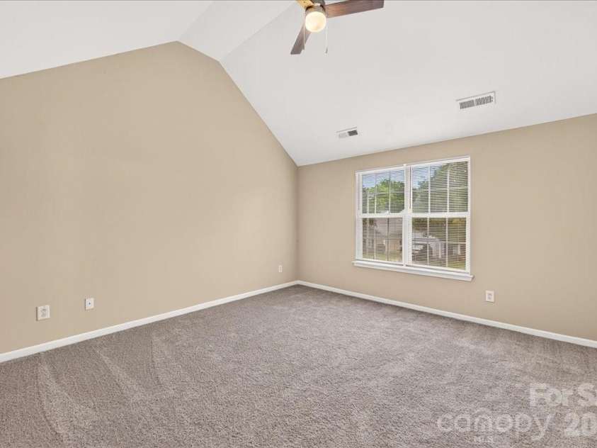 2507 Anna Garrison Road, Charlotte, NC 28206.  MLS# CAR4419661, YatesRealty ID 47837. Prfimary bedroom