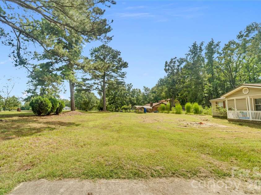 6010 Hightower Road, Fort Lawn, SC 29714.  MLS# CAR4419683, YatesRealty ID 47838. 