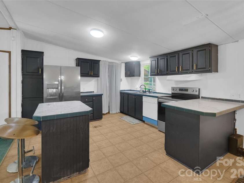 6010 Hightower Road, Fort Lawn, SC 29714.  MLS# CAR4419683, YatesRealty ID 47838. 