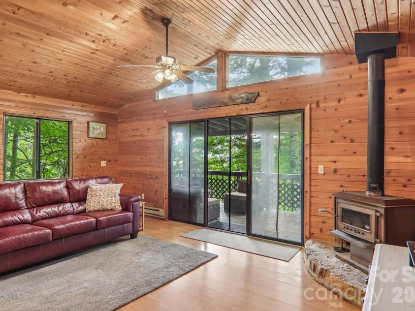 21 Wild Bird Lane, Maggie Valley, NC 28751.  MLS# CAR4419423, YatesRealty ID 47840. 