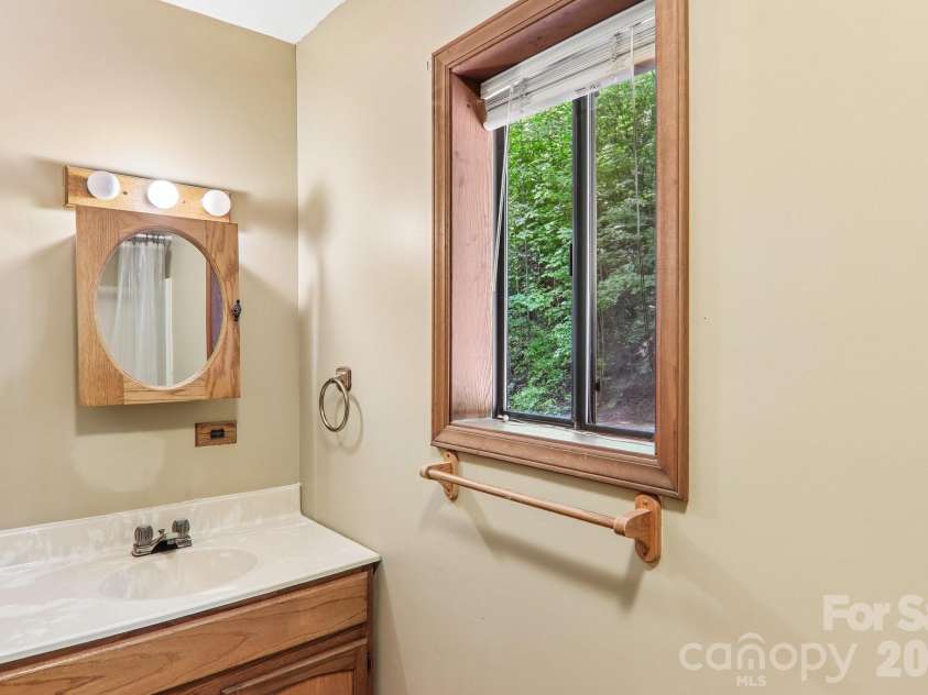 21 Wild Bird Lane, Maggie Valley, NC 28751.  MLS# CAR4419423, YatesRealty ID 47840. 