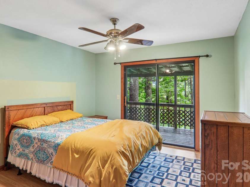 21 Wild Bird Lane, Maggie Valley, NC 28751.  MLS# CAR4419423, YatesRealty ID 47840. 