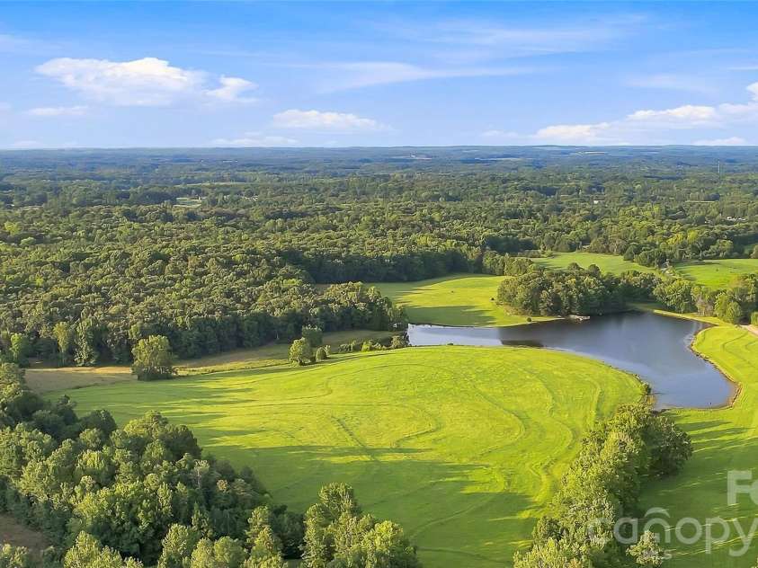 1979 Willie Usher Road, Lancaster, SC 29720.  MLS# CAR4410738, YatesRealty ID 47845. 