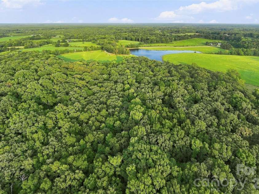 1979 Willie Usher Road, Lancaster, SC 29720.  MLS# CAR4410738, YatesRealty ID 47845. 