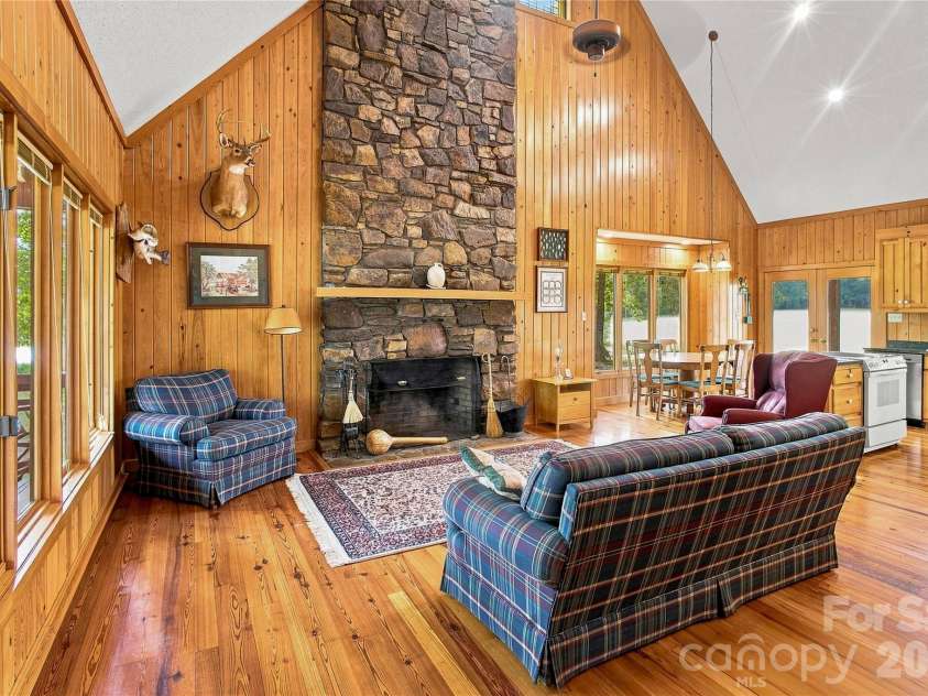 1979 Willie Usher Road, Lancaster, SC 29720.  MLS# CAR4410738, YatesRealty ID 47845. Open concept living areas