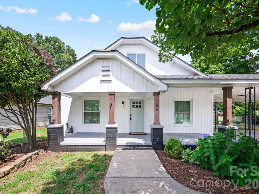 206 Bethpage Road, Kannapolis, NC 28081.  MLS# CAR4418585, YatesRealty ID 47846. 