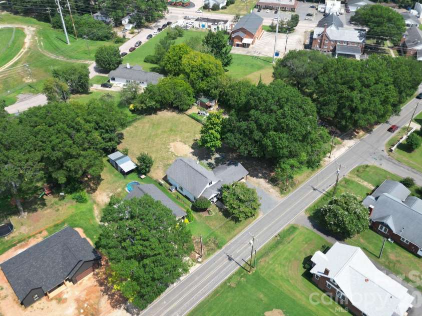 206 Bethpage Road, Kannapolis, NC 28081.  MLS# CAR4418585, YatesRealty ID 47846. 
