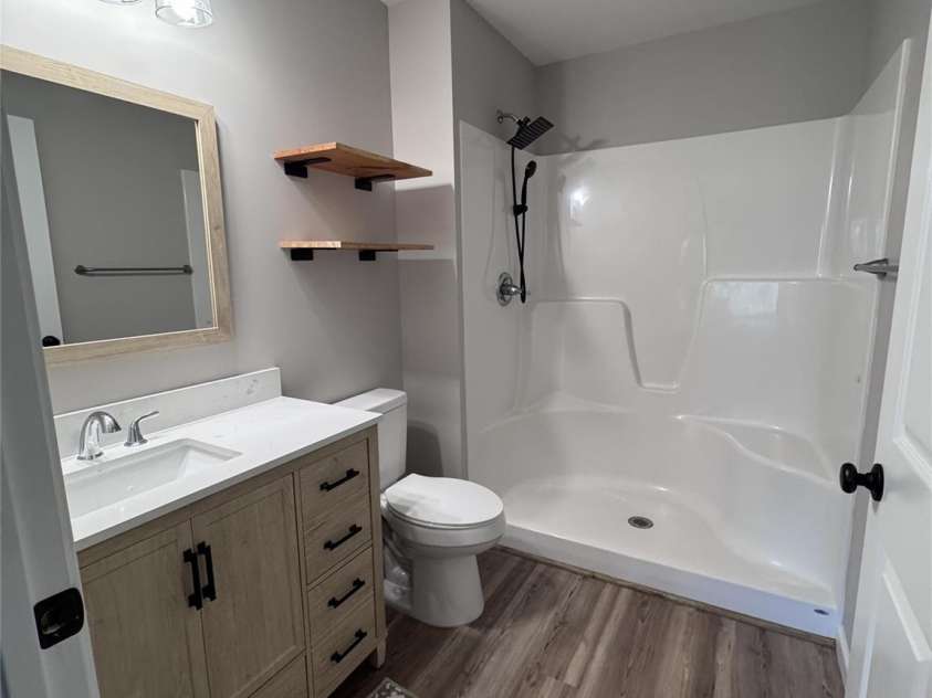 3535 High West Drive, Lenoir, NC 28645.  MLS# CAR4412770, YatesRealty ID 47848. Primary Bath