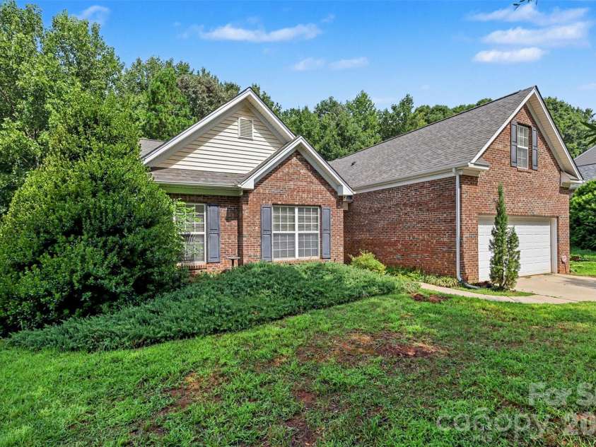 2991 Legacy Park Boulevard, Fort Mill, SC 29707.  MLS# CAR4396205, YatesRealty ID 47849. 