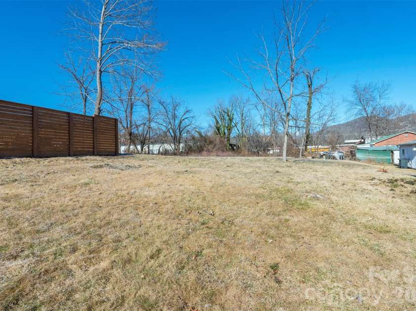 106 Scotland Street, Black Mountain, NC 28711.  MLS# CAR4344660, YatesRealty ID 4785. 