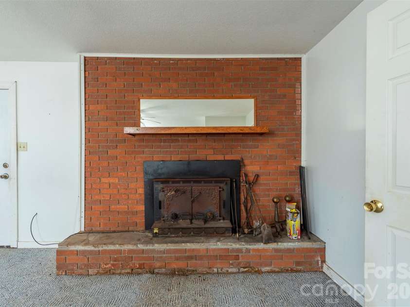 106 Scotland Street, Black Mountain, NC 28711.  MLS# CAR4344660, YatesRealty ID 4785. 