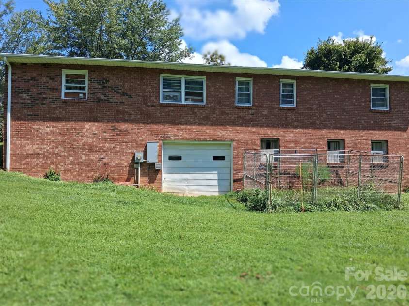 114 Ashworth Circle, Marion, NC 28752.  MLS# CAR4419710, YatesRealty ID 47852. 